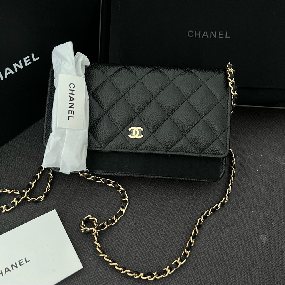 **ON HOLD CHANEL Caviar Quilted Wallet on Chain WOC Black / Gold - Picture 4 of 14